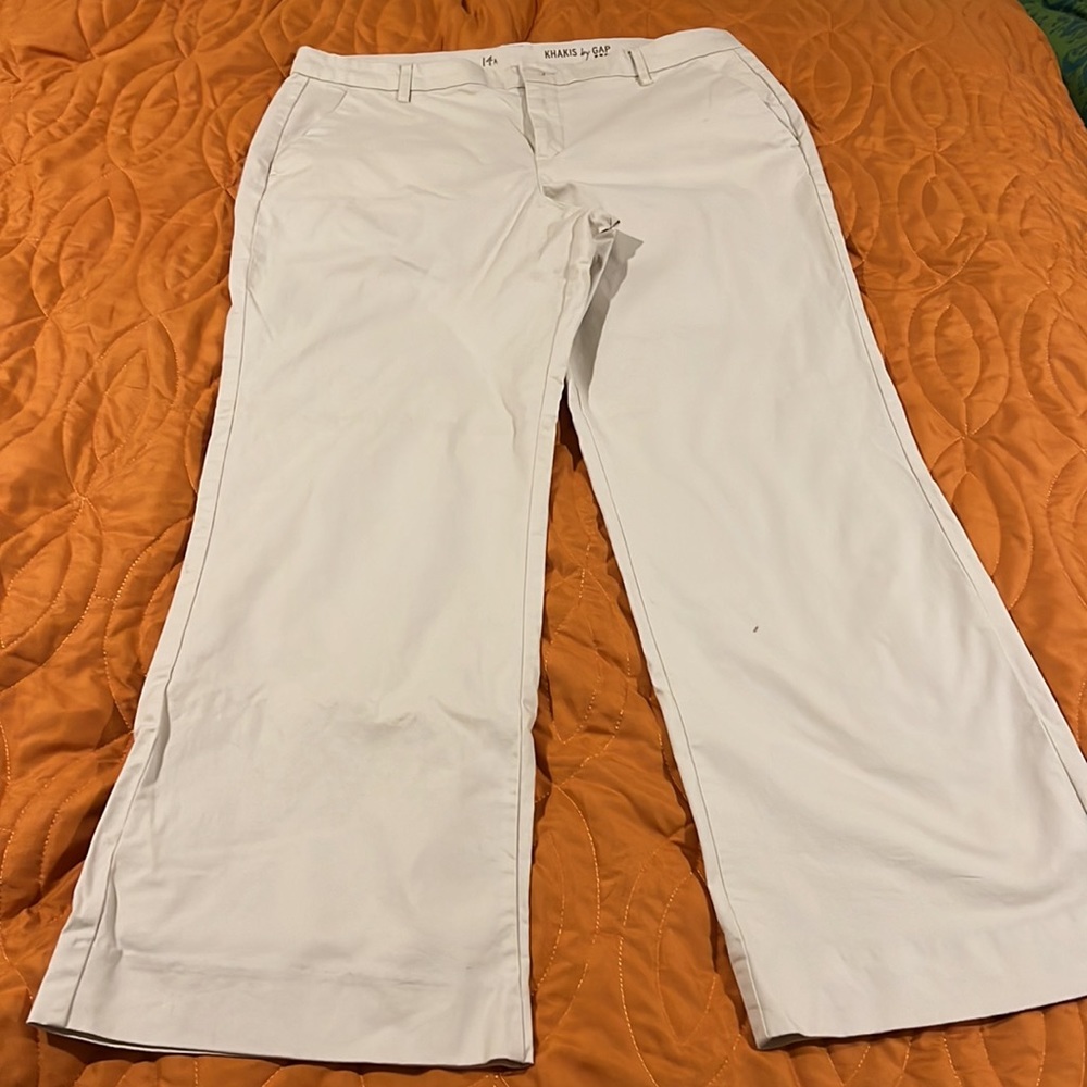 Gap factory outlet khakis. New without tags, 14S